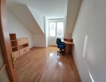 Prenájom výnimočný 4-izbový byt + parkovacie miesto + balkón - 6