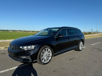 VW PASSAT R-LINE Variant 2.0 TDI DSG 4motion - 6