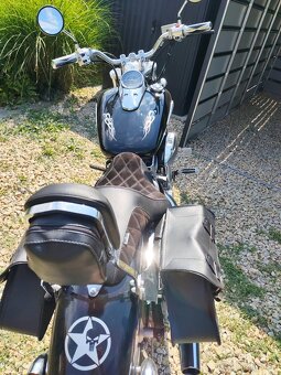 Honda 750  Shadow - Spirit - 6