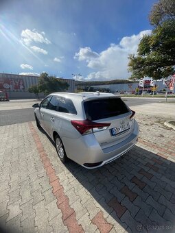 Toyota auris 1.2 turbo - 6