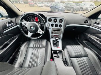 ALFA ROMEO 159 - 6