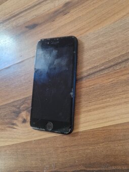 I phone 8 , 128 gb - 6