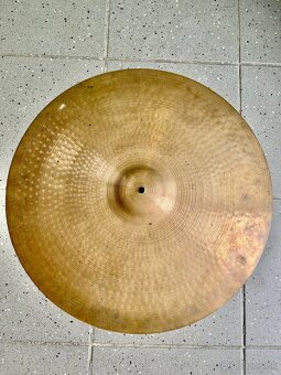 Paiste 2002 black label 22" - 6