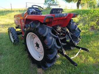 Traktor , malotraktor Mitsubishi MT26 - 6