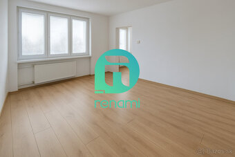 Zrekonštruovaný 2-izbový byt s balkónom a loggiou v Novom Me - 6