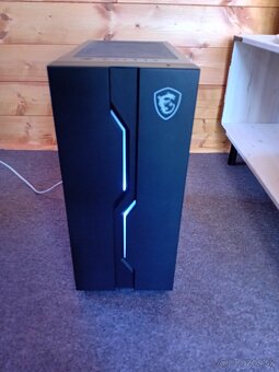 hráčske PC v cene 490e s ryzen 5 a Nvidia RTX2080 - 6