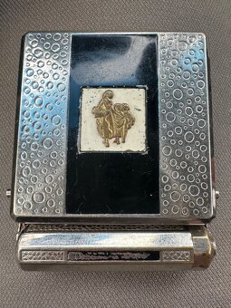 Staré spony, natáčky, holičský strojek na vlasy, flakony - 6