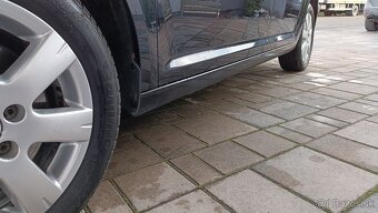 VOLKSWAGEN TOURAN 2.0 TDI CR 103 kW HIGHLINE BLUEMOTION - 6