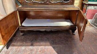 STAROŽITNÝ NÁBYTOK - 6