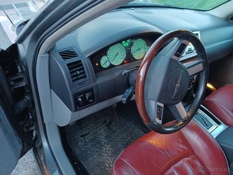 Chrysler 300C CRD, tourer - 6