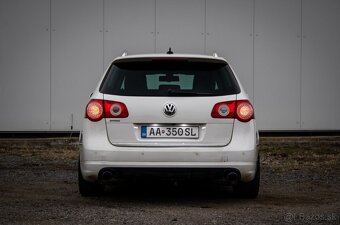 Volkswagen Passat Variant 3.2 V6 4Motion DSG - 6