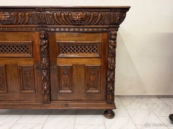 Starožitná neorenesanční skříň - 6