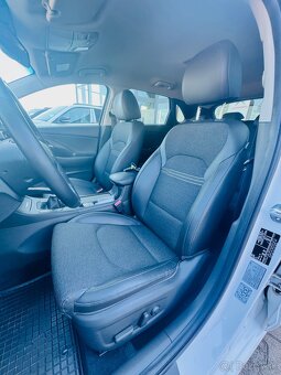 Hyundai i30 1.5 T-GDi mHEV iMT Style - 6
