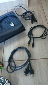 PS3 super slim + 37 hier na HDD + 4 x PS3 ovládač + volant - 6