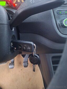 ŠKODA CITIGO BENZÍN ROK 2012 KLÍMA - 6