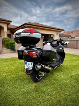 Suzuki Burgman 650 - 6