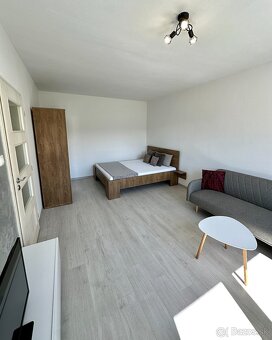 1 Izbový byt Nábrežie - len 2 minúty pešo do Centra - 6