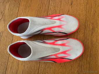 Detske halovky Puma UTRA MATCH LL IT + Mid Jr velkost 38.5 - 6