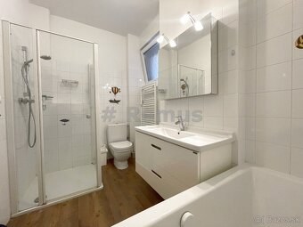 Nájom 3i byt, Krížna vnútroblok, Staré Mesto, 2 balkóny - 6