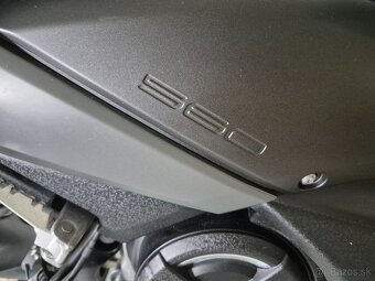 YAMAHA TMAX 560 - 6