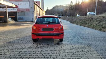 Peugeot 206+ 1.4. Auto - 6