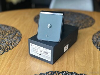 Motorola Razr 40 Ultra 256gb - 6