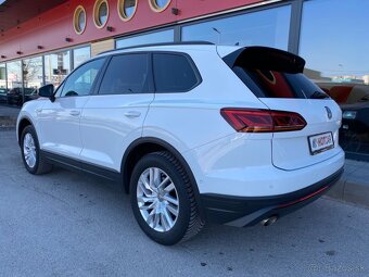 Volkswagen Touareg 3,0 TDI V6 170kW 4Motion DSG s ťažným zar - 6