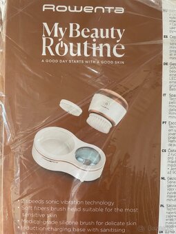 ROWENTA LV4020F0/K70 Rozjasňujúca čistiaca kefka na pleť - 6