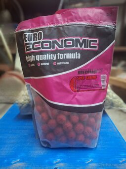 Boilies,krmivo, pelety... - 6