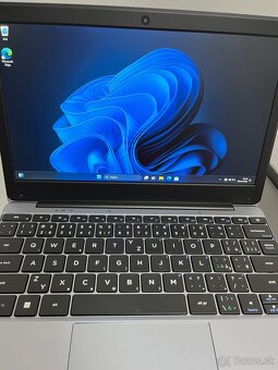 UMAX visionbook 12 WR - 6