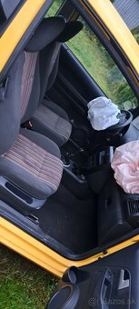 Predám len v celku volkswagen fox 1.2 - 6