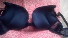 Predám Victoria Secret podprsenku Bombshell modrá - 6