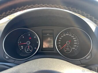 Volkswagen Golf 1.6 TDI Premium Trendline - 6