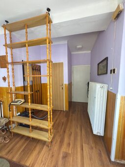 Starší 4 izbový rodinný dom Hamuliakovo - PREDAJ - 6