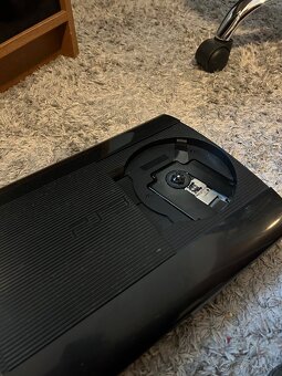 PS 3 slim - 6