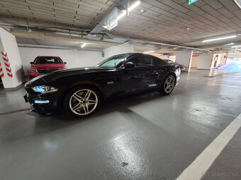 Ford Mustang GT 5.0 - 6