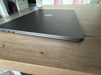 Macbook Air 15 M2 8/256 - 6