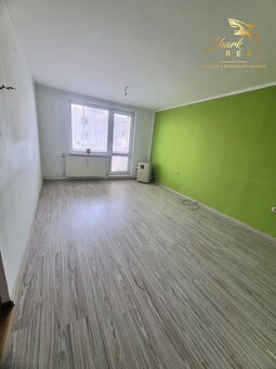 Na predaj 3-izbový byt IDEÁLNY PRE RODINU ZNÍŽENA CENA  - 6