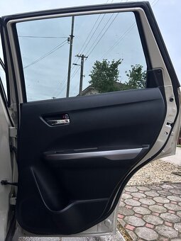 Suzuki Vitara 11 000 KM 2024 - 6