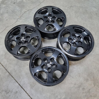 Mitsubishi disky 5x114,3 R16 6J ET45 - 6