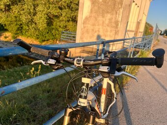 Horsky bicykel Fuji Tahoe - 6
