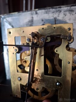 Predám funkčné starožitné nástenné hodiny JUNGHANS artdeco 7 - 6