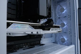 Herný PC, Ryzen 7 7800x3d, RTX 4070, 32GB RAM, SSD, 24m - 6