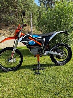 Ktm freeride e xc 2x bateria ŠPZ - 6