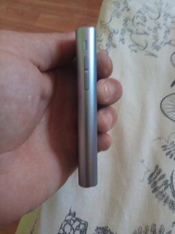 Predám elektrickú cigaretu značky glo - 6
