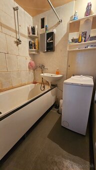 Ponúkam Vám na predaj 3 izbový byt v centre mesta Levice. - 6