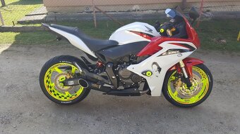Honda cbr 600 f - 6