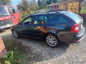 Skoda octavia rs 147 kw dsg F1 2011 - 6