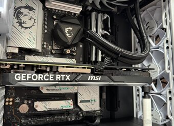 Ryzen 7 7800X3D\32GB\RTX 4070\SSD\850W Zdroj - 6