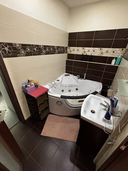 Prenajmeme veľký 3 izbový byt v Prievidzi na Zapotôčkach. - 6